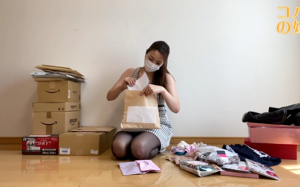 小姐姐快乐拆箱