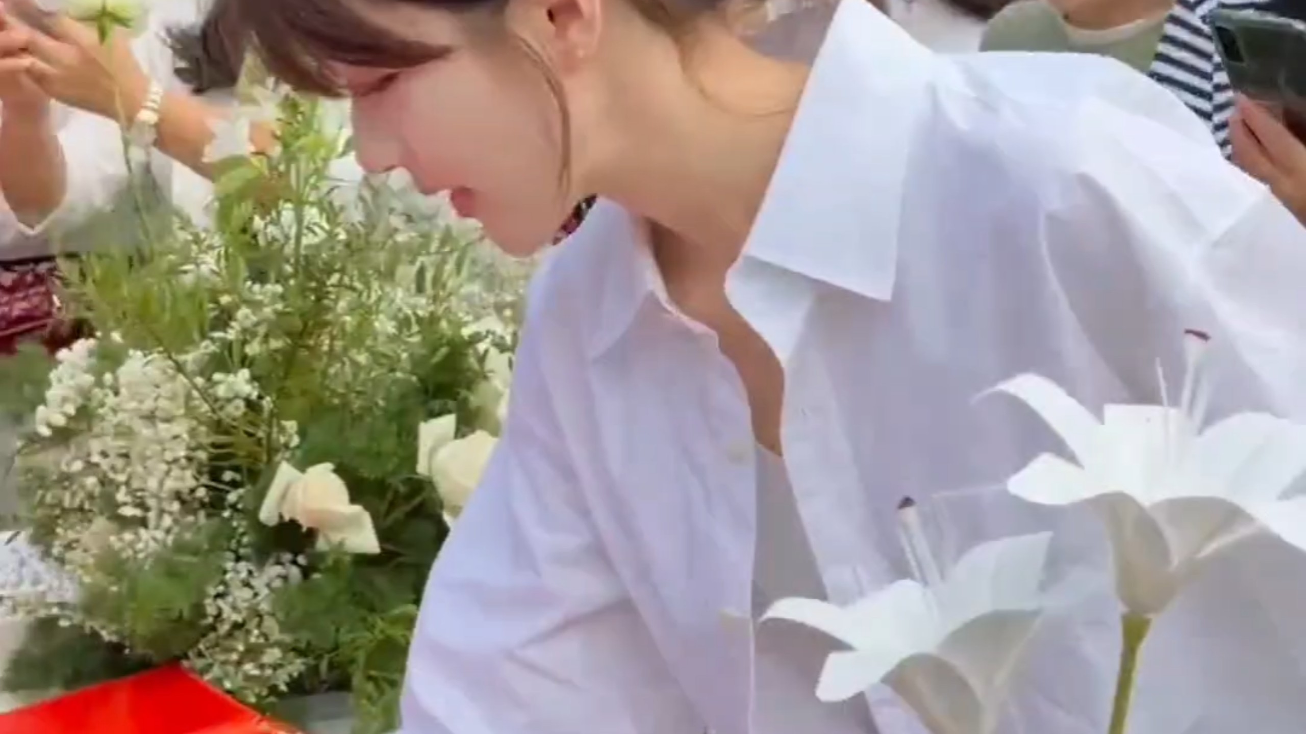 【赵露思】参加婚礼