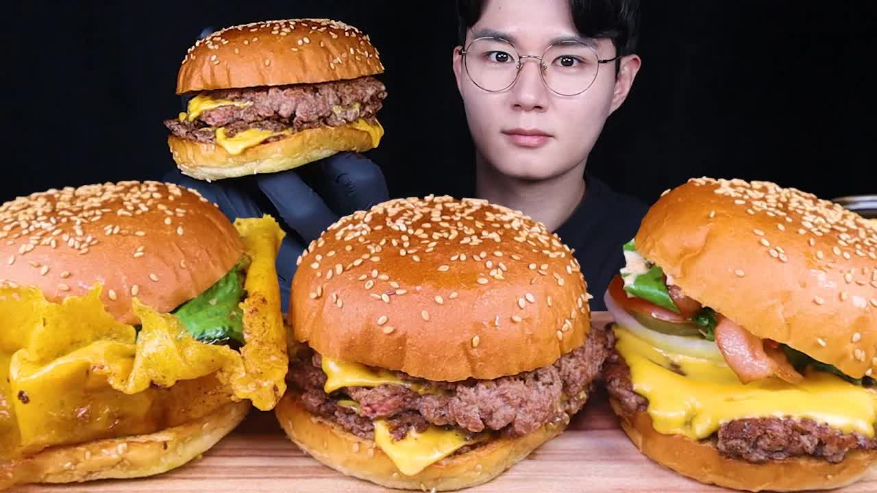 eng sub) 92 cheeseburgers eating sounds