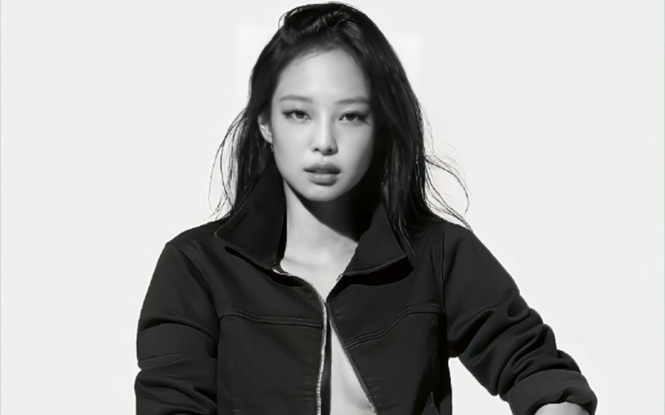 【JENNIE】酷辣girl,最新CK内衣广告图!哔哩哔哩bilibili