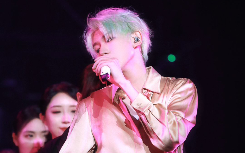 今天巡演上海站第一场,王源用脸霸凌了世界w62w