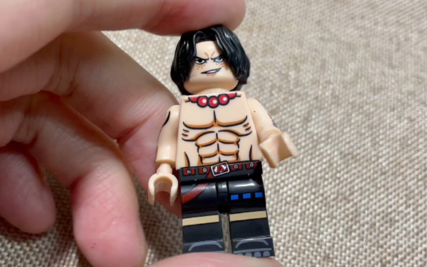 这次做坏了 海贼王艾斯用 积木人仔玩具 自制挂件钥匙扣