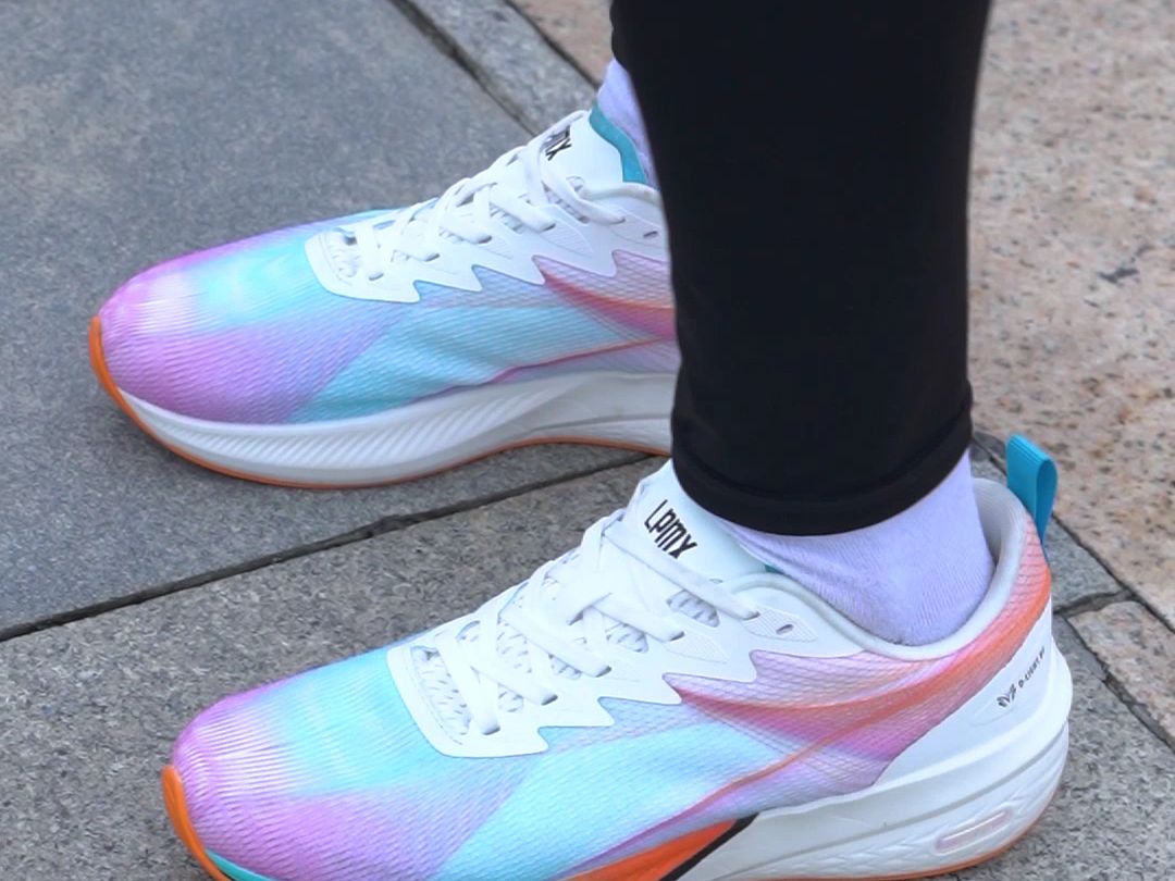 跑步,通勤两不误 | 高颜值跑鞋分享