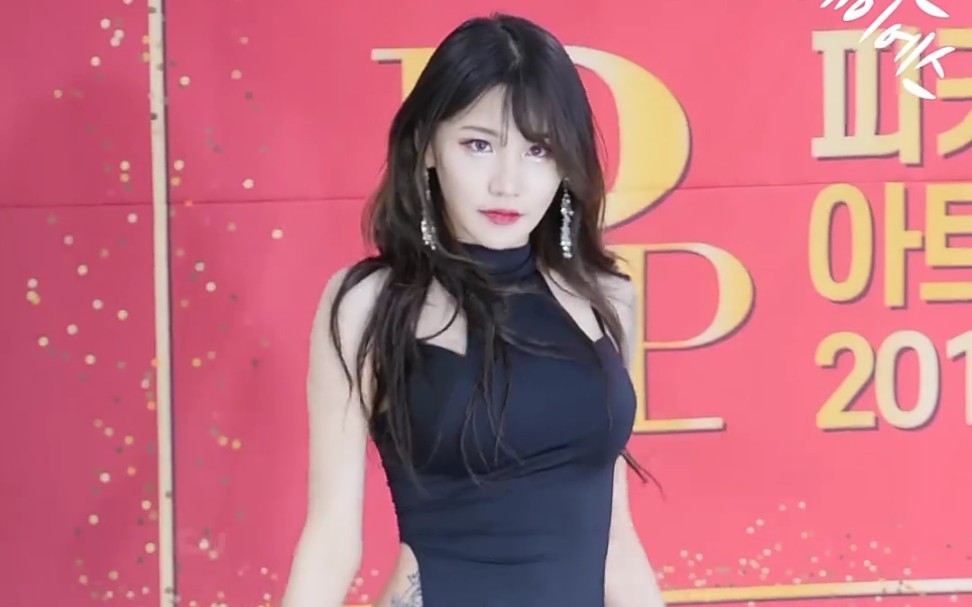 [图]【GirlCrush】泰利Taeri 妖娆舞姿布衣长腿