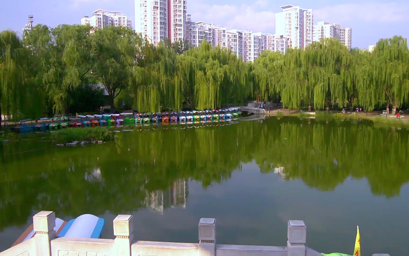 北京昌平中心公园美景,位于昌平城区