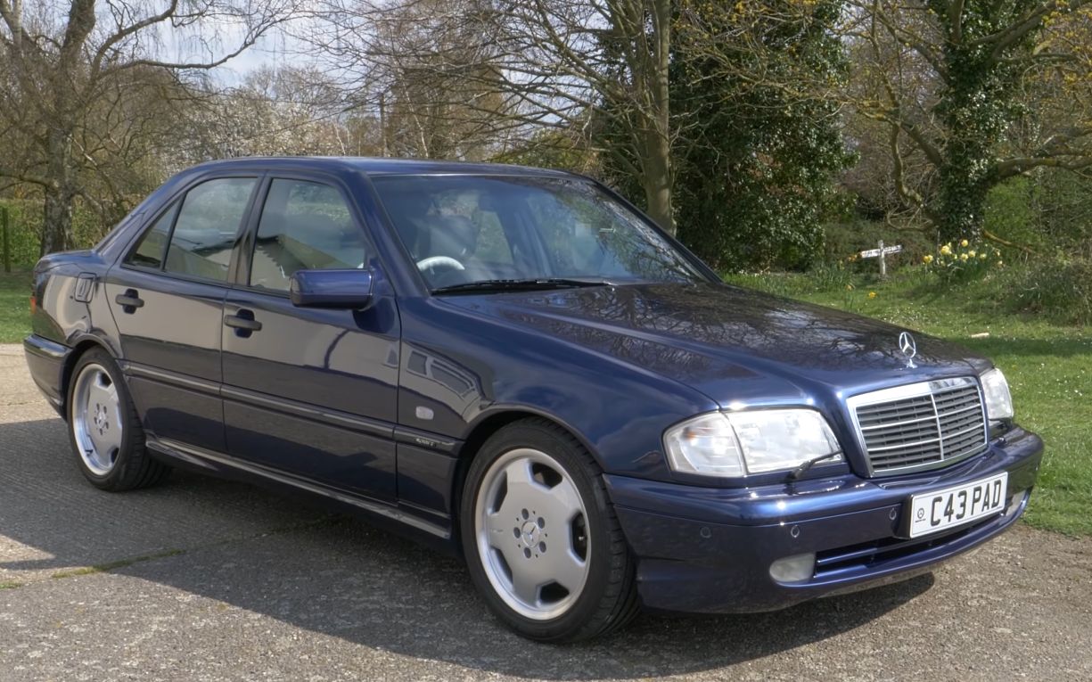 奔驰w202 c级 c43 amg 测评 试驾(机翻字幕敬请谅解)