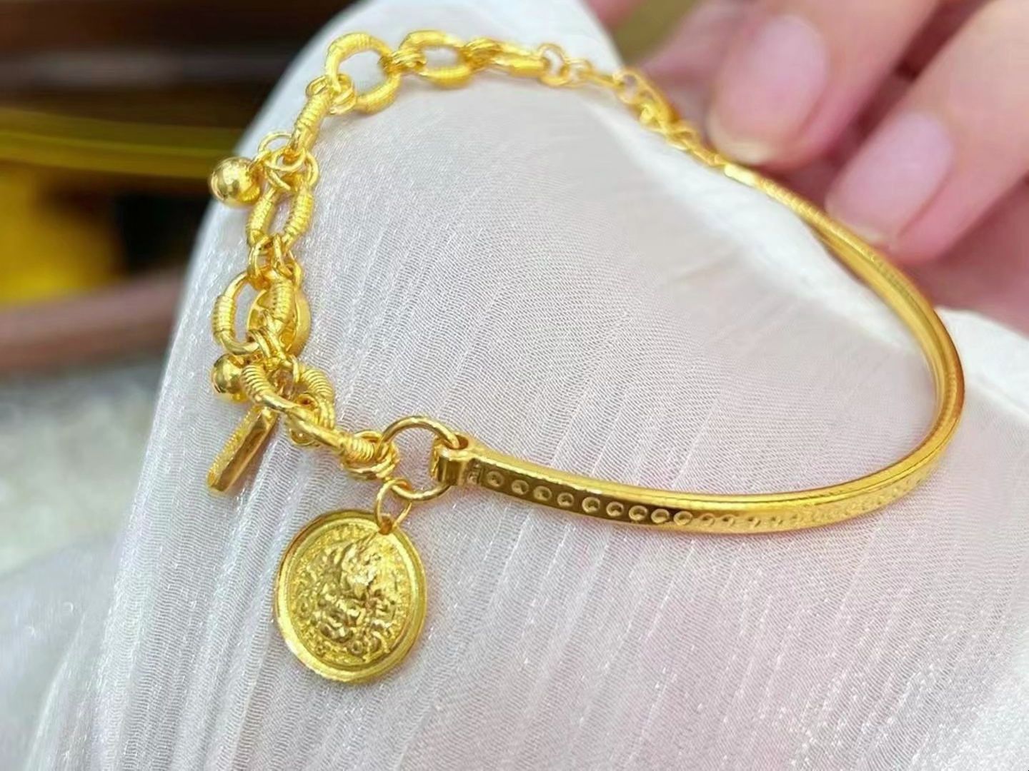 黄财神半镯半链手镯,可以飞! 现现13.4克