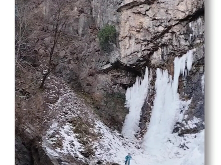 秦岭涝浴里面的黑山岔冰瀑布哔哩哔哩bilibili