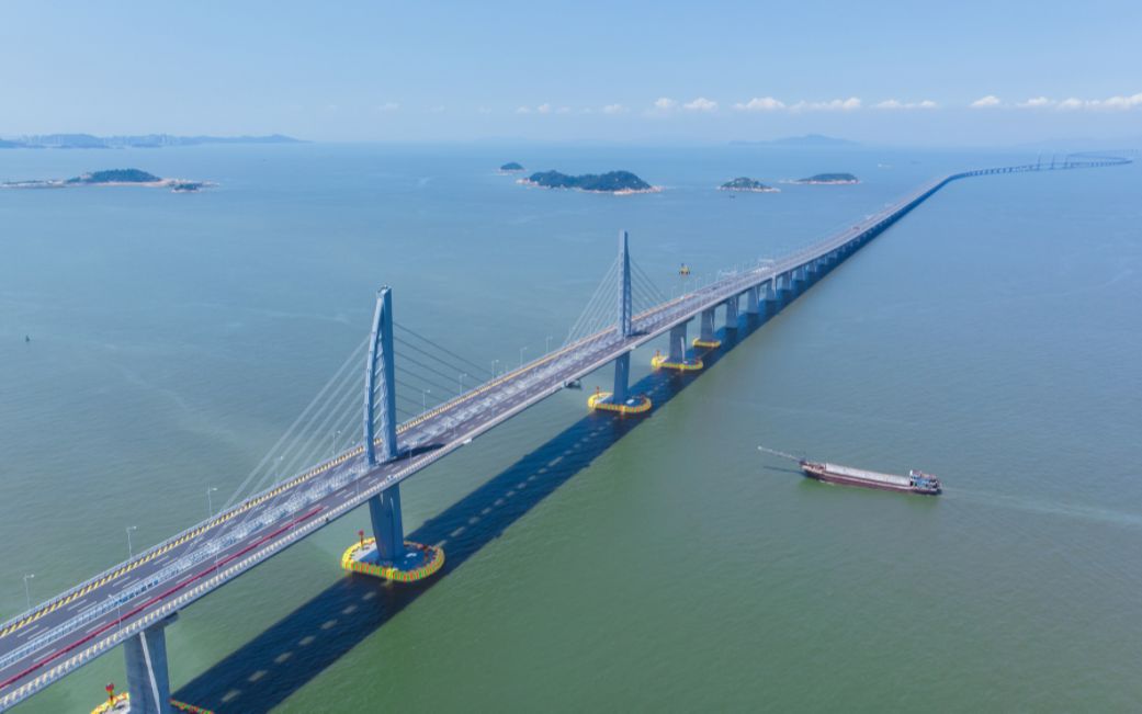 如果万吨巨轮撞上桥墩,港珠澳大桥会被截断吗?这才是中国质量