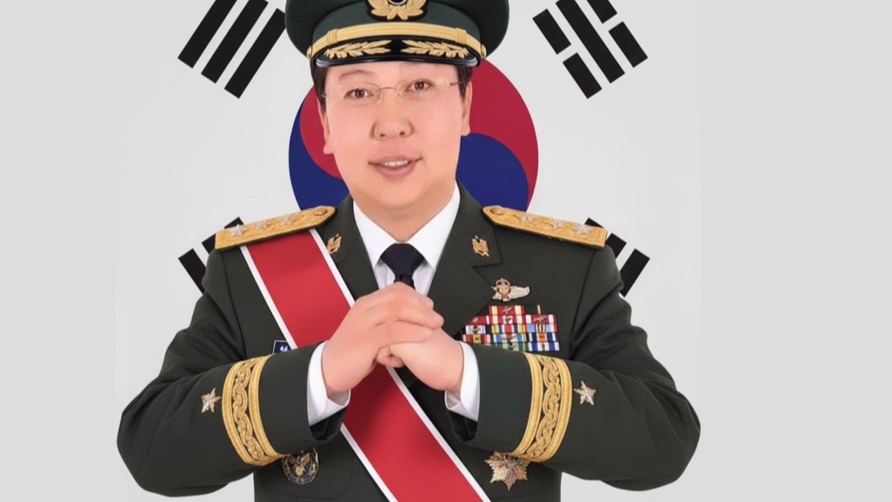 韩国军歌《全斗焕是我的荣光》