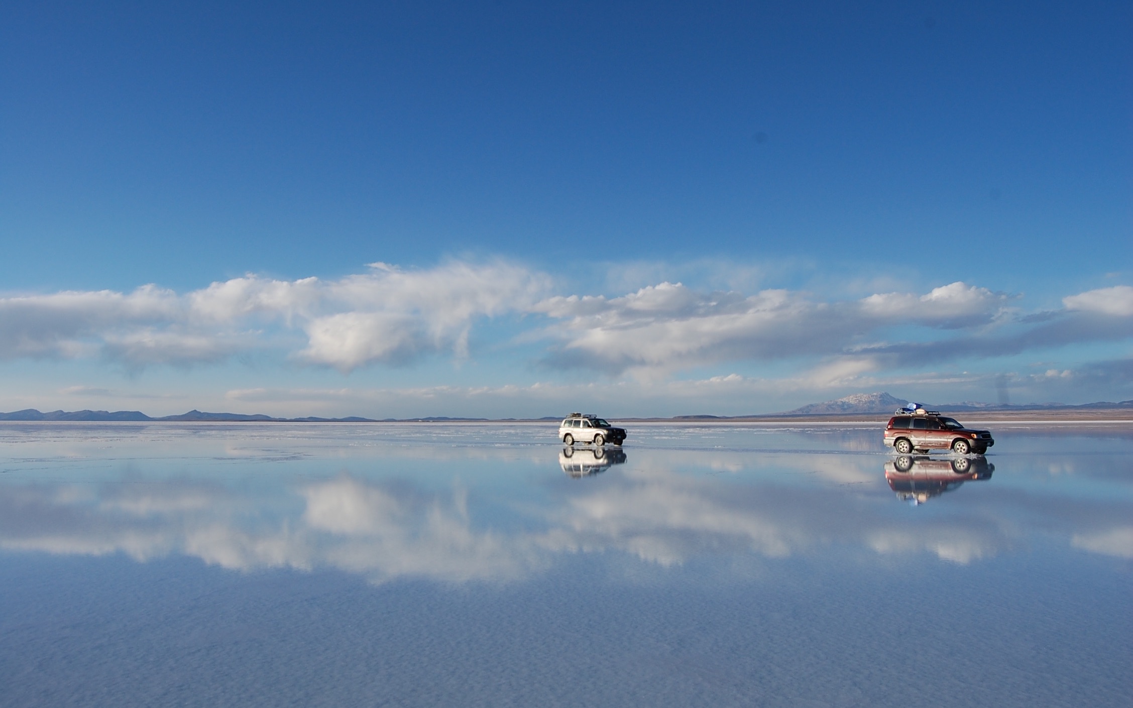 最美的天空之镜玻利维亚乌尤尼盐湖