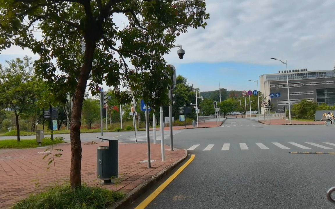 [图][旅途]《弯弯校园小路》