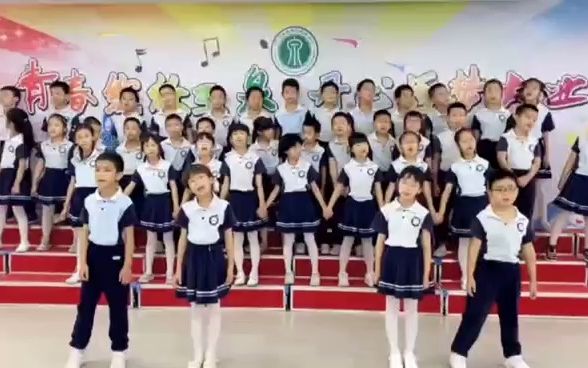 [图]二年级6班+歌咏比赛+《小孩子大梦想》《我相信》