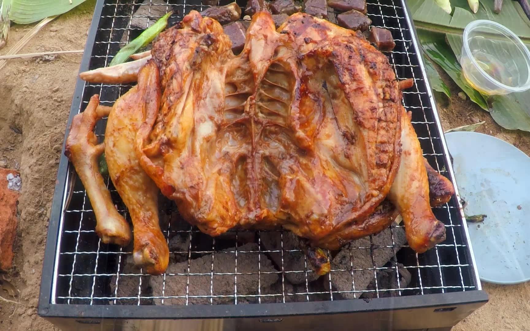 【小森式野食】野外热情巴西烤鸡 & 独家自制香茅五花肉教程