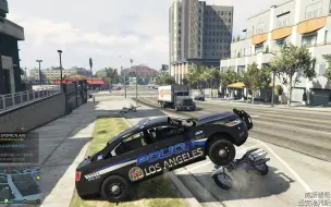 下载视频: 【GTA Online】：LAPD美国警察-市区巡逻-县区巡逻-在线执法03