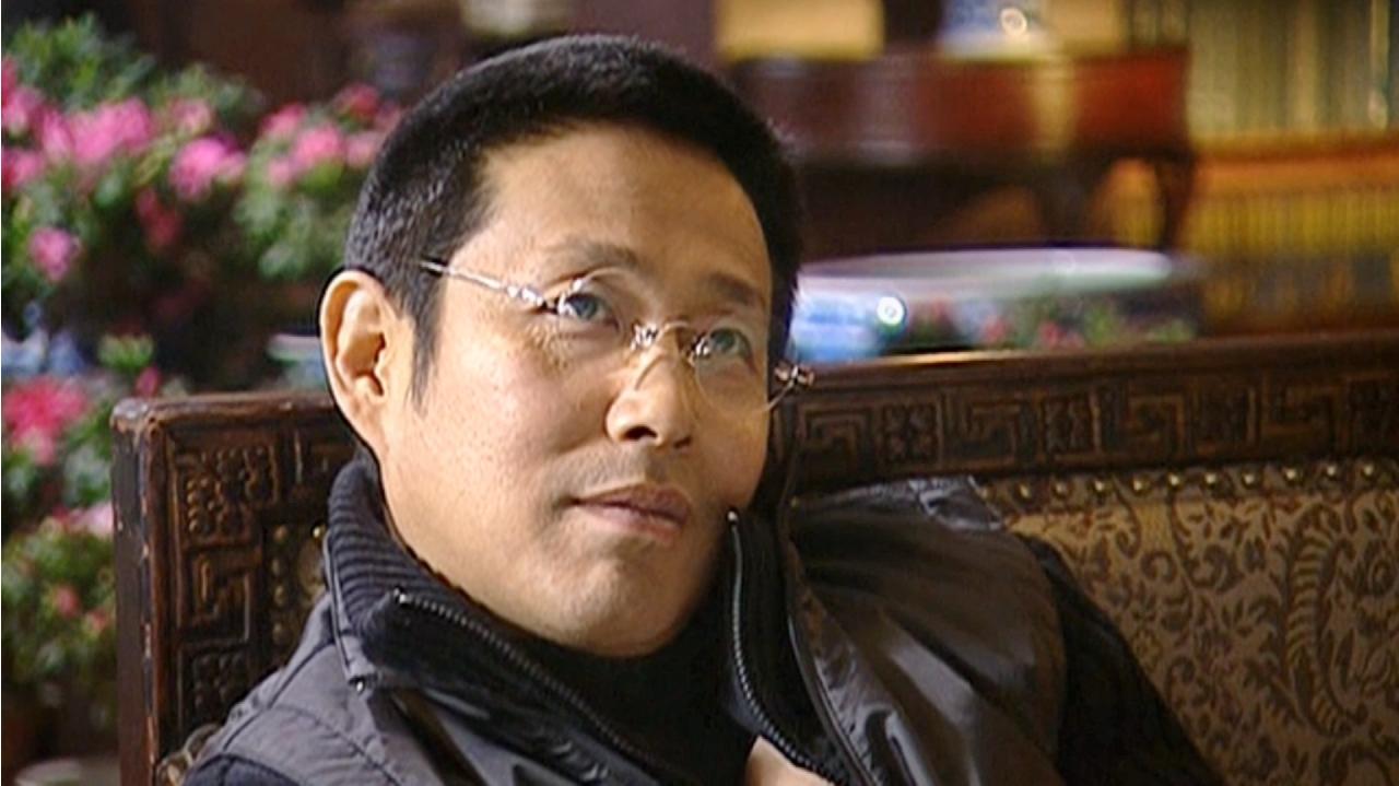 聂明宇即是集团董事长,又是黑老大,得知自己暴露后依然镇定