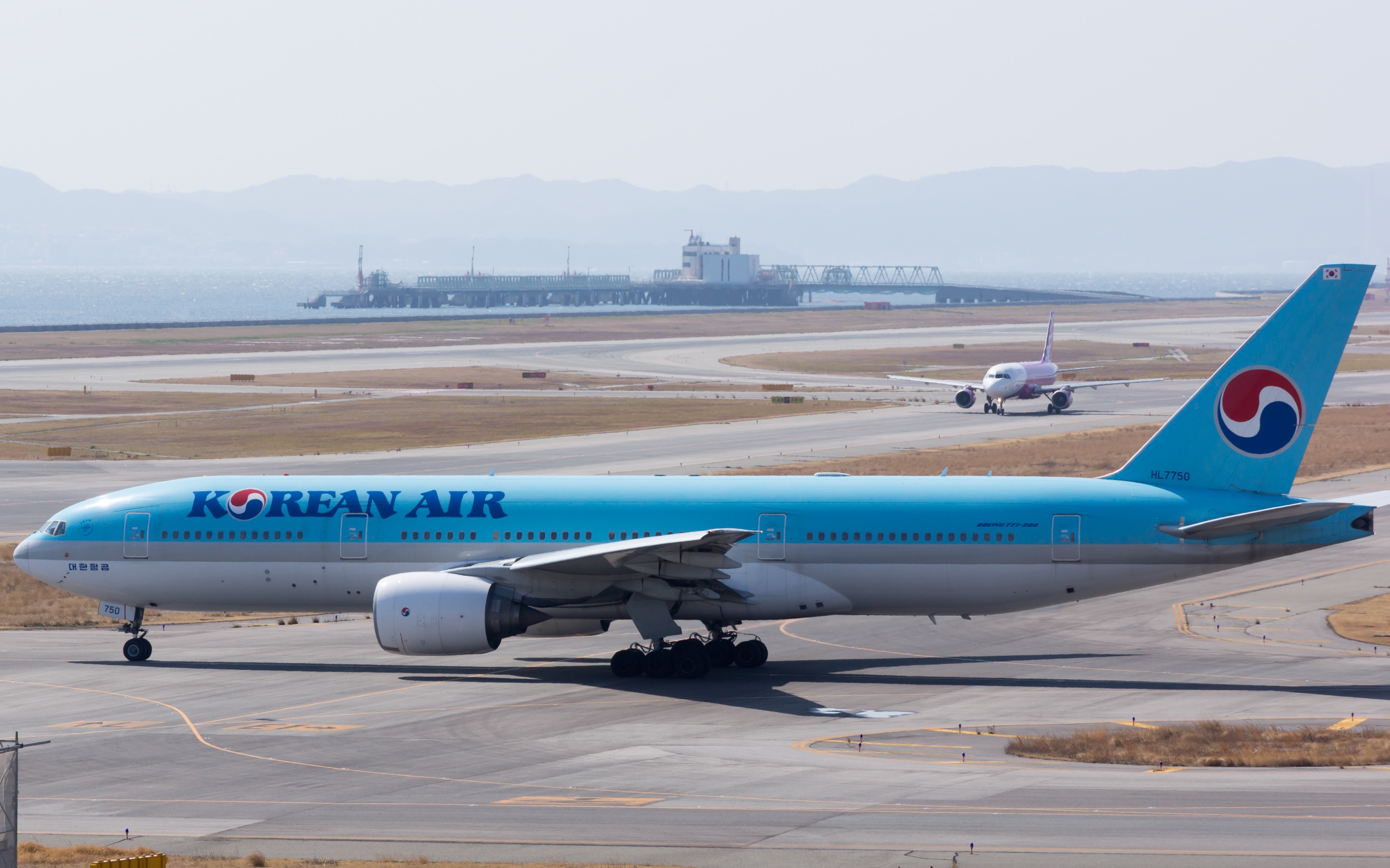 大韩航空波音777-200图片