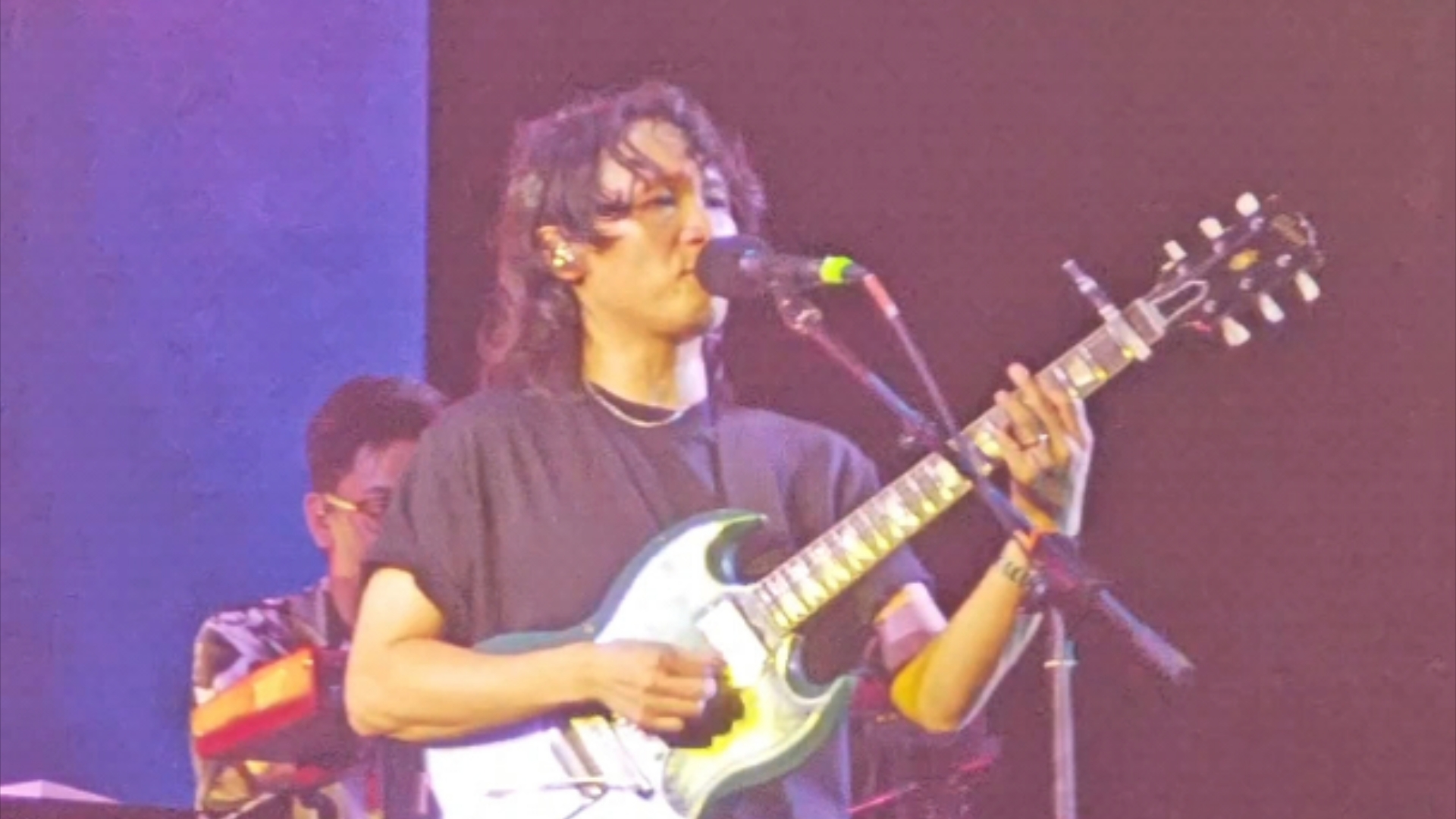 东莞草莓音乐节 郭顶 《凄美地》片段