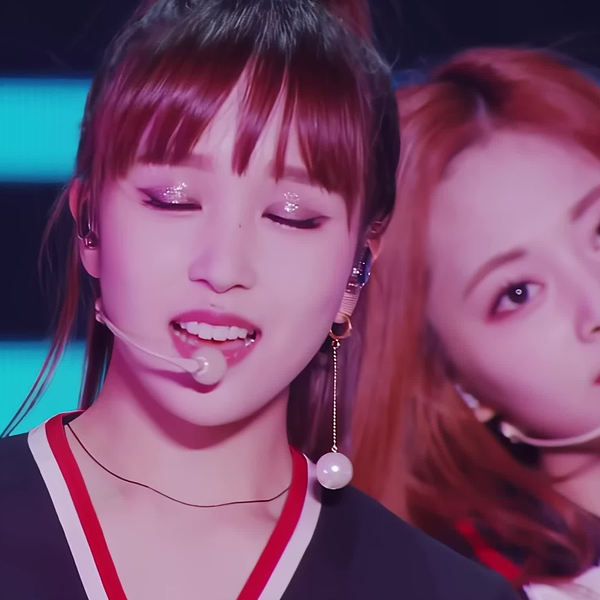 《こしひかり》【新米 令和元年収穫】【玄米 30kg】山形県飯豊町産　農家直送（送料込み） 即決⁄送料無料] TWICE DOME TOUR 2019／CANDY BONGペンライト 予約品