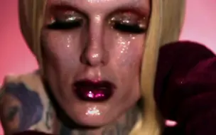 Download Video: 【Jeffree Star】全脸涂眼影原来是这么酷炫的一件事……