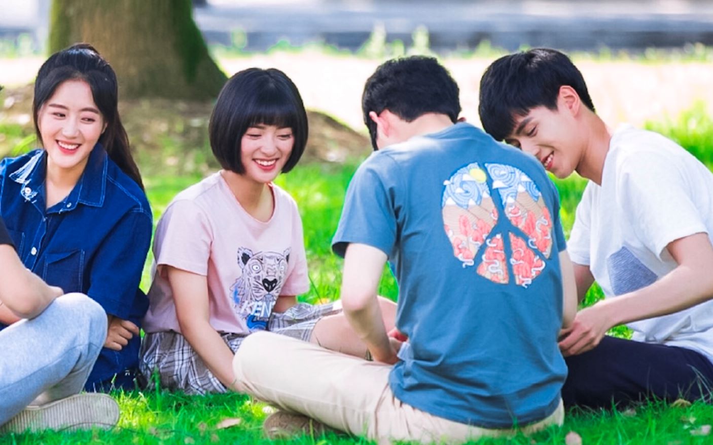 致我们单纯的小美好江辰x陈小希陆杨x林静晓轮廓