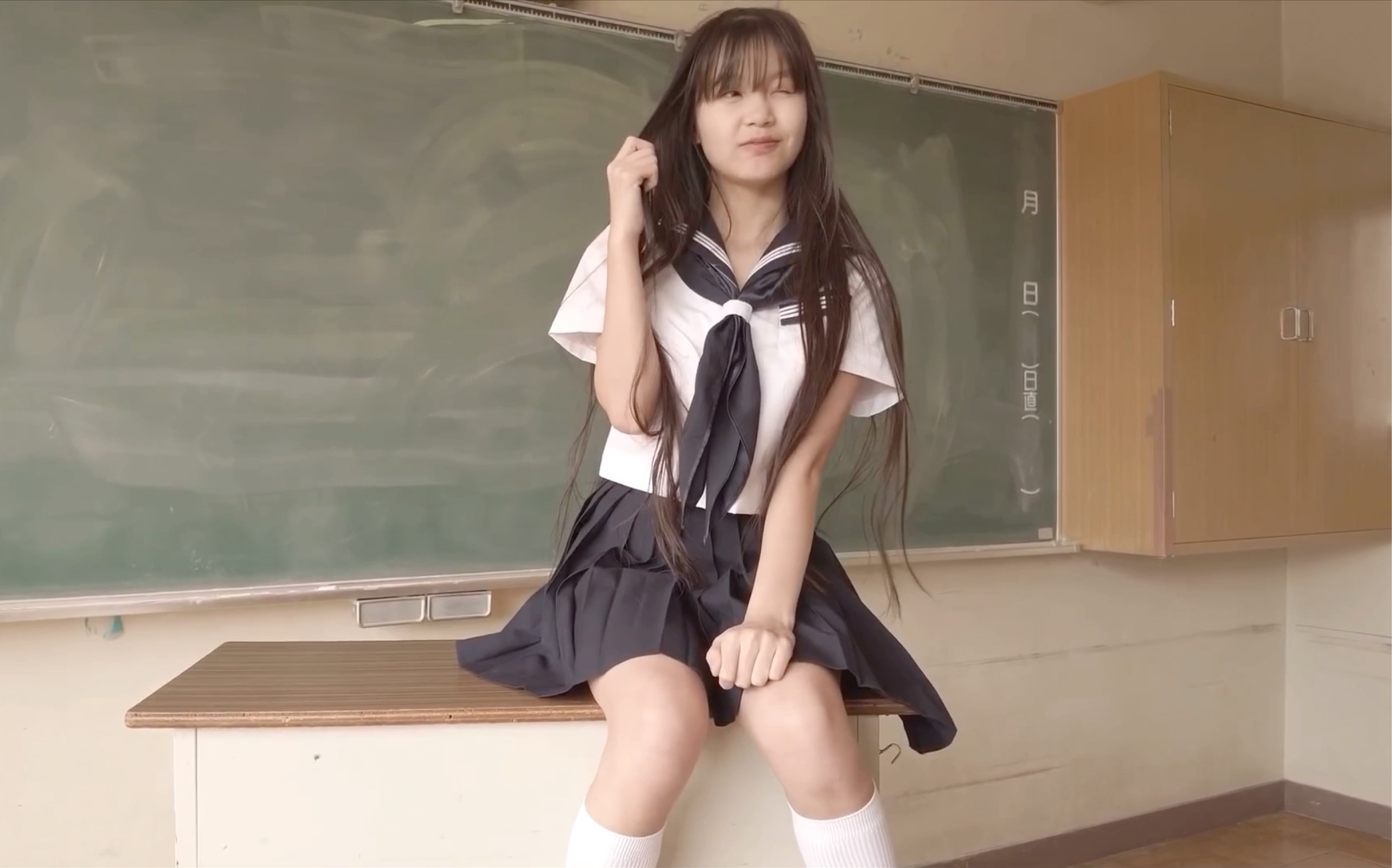 [图]中学生のセーラー服  教室編 姫華JC2が学校で撮影