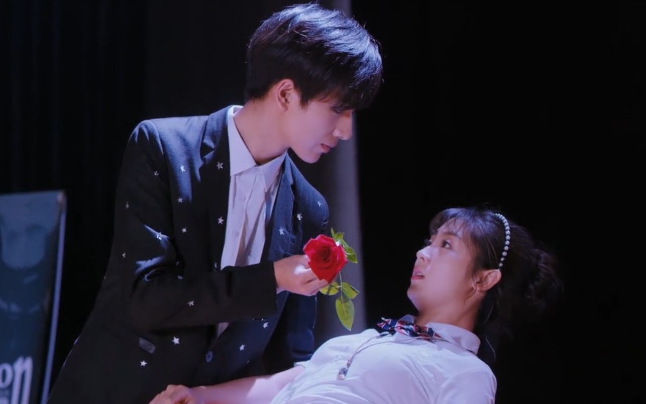 【恶魔少爷别吻我s2】re19~安初夏苦苦寻找的亲爹竟是他