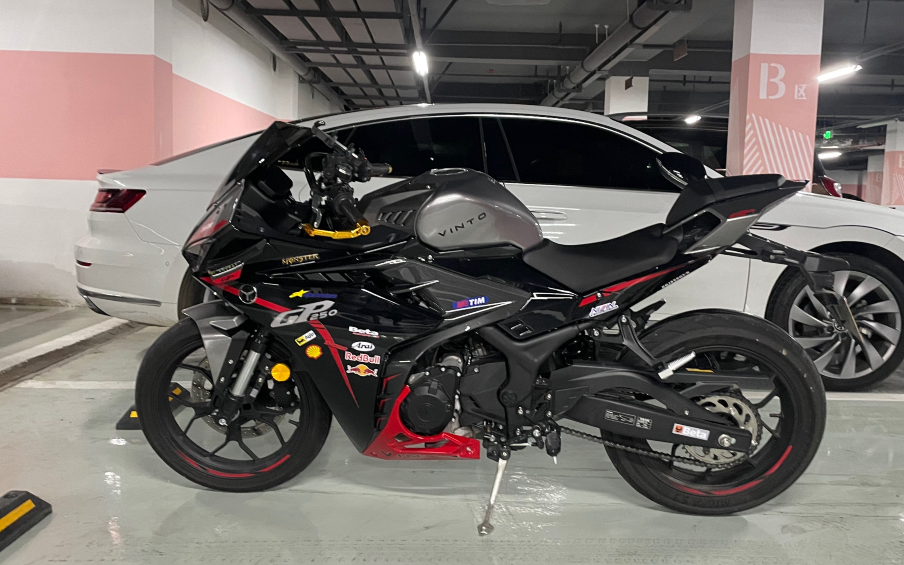 元图gp250~无风噪骑行,原厂高转声浪展示.