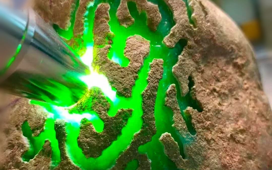 大人気の 高透過 白緑 水石 自然石 鑑賞石 鉱物 原石 翡翠原石 ヒスイ 翡翠 148g その他