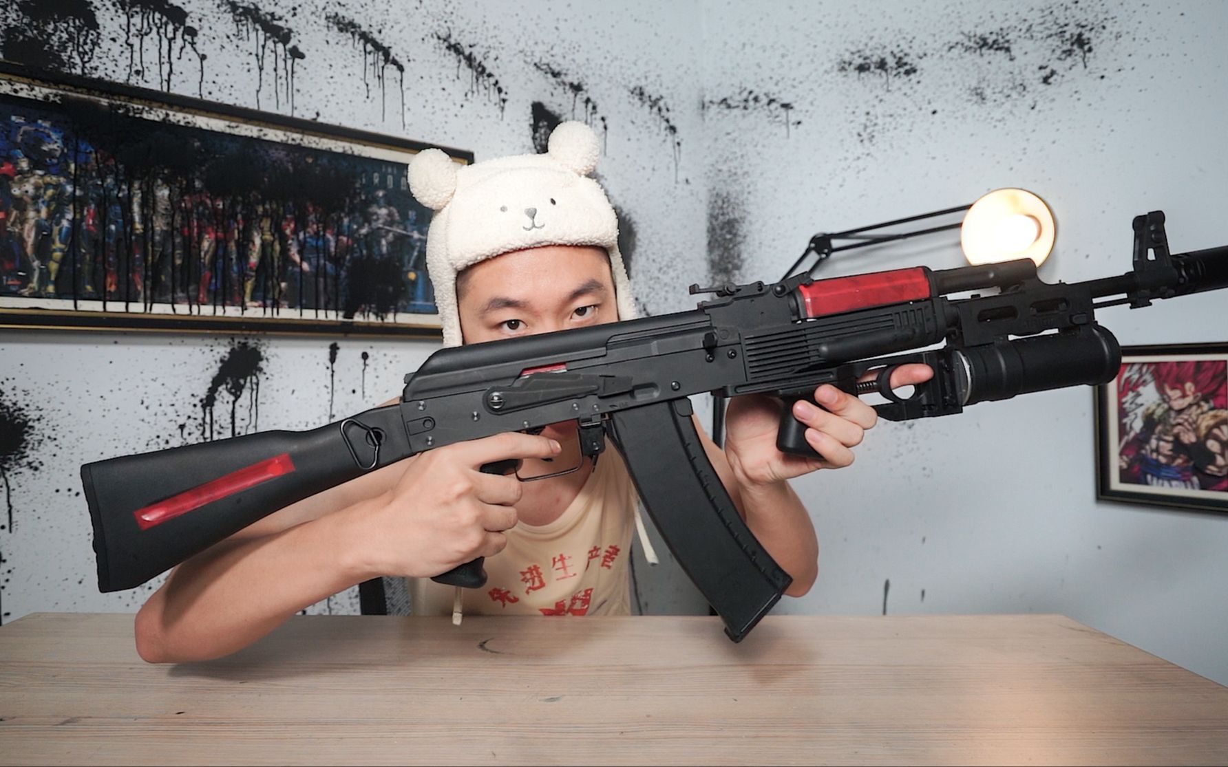 带有下挂榴弹发射器的阿卡74,你没玩,玩就知道了!