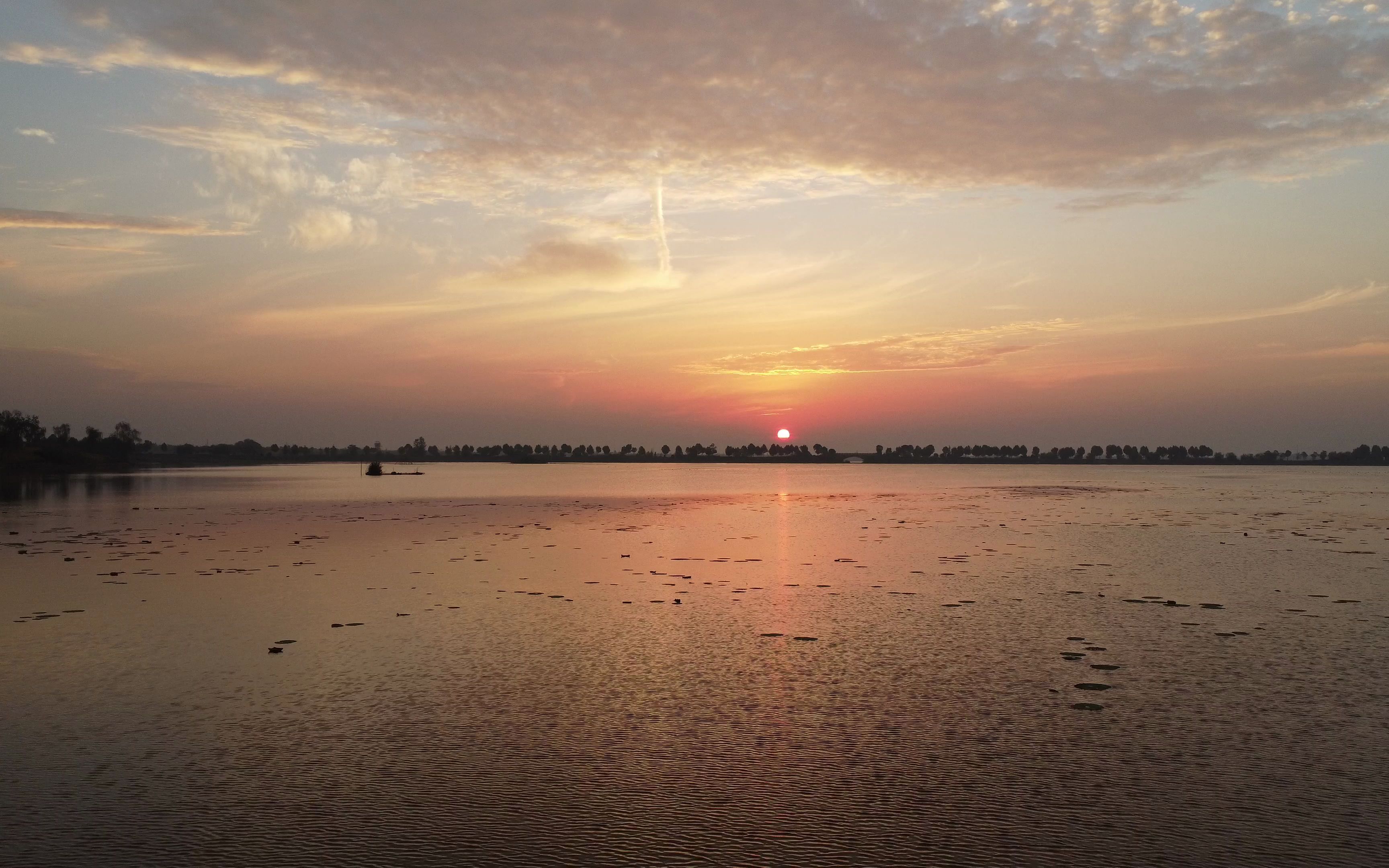 金湖日出骑行 @ 湖北宜昌枝江