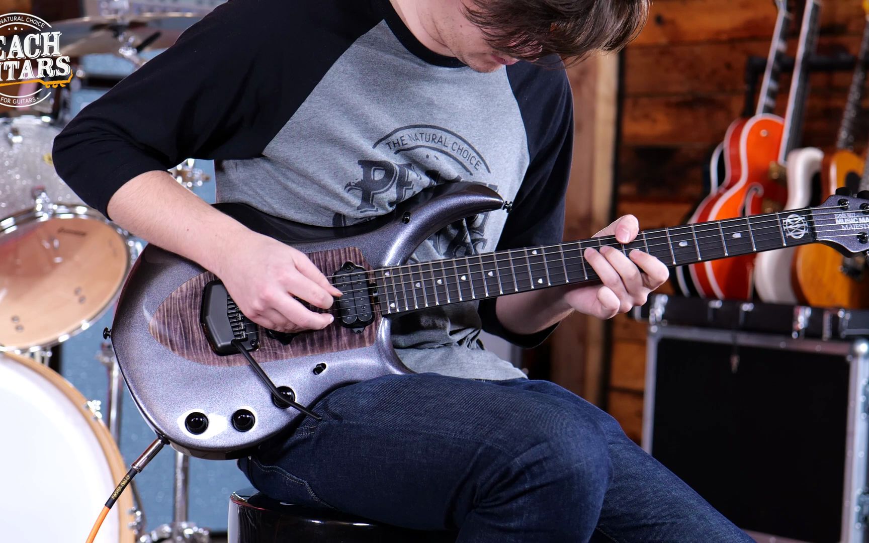 【名琴欣赏】 music man john petrucci majesty smoked pearl ebony