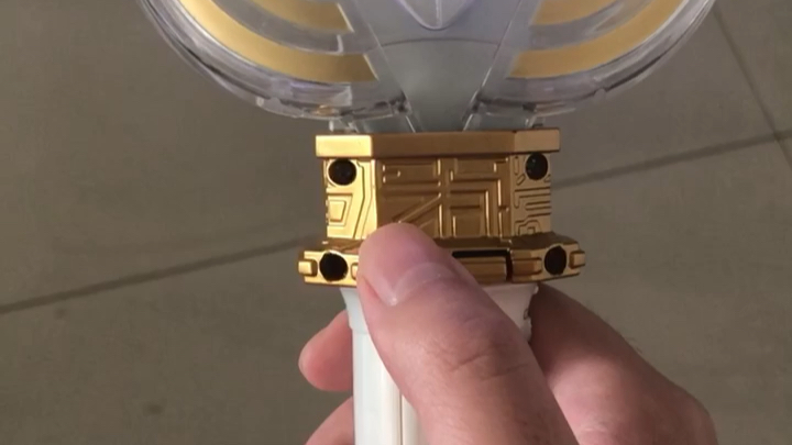 国代迪迦闪光棱镜竟然可以一直闪红