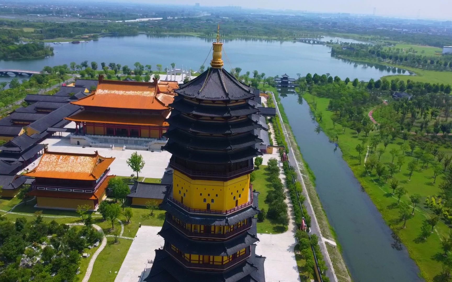 航拍泰州凤恓湖