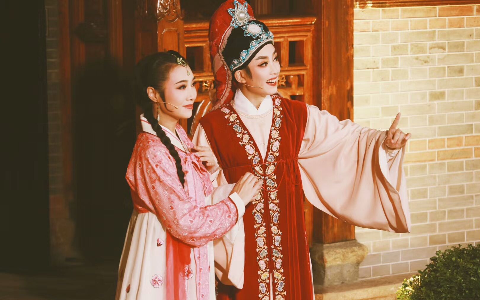 【越剧】20200523《春香传·爱歌》王婉娜 忻雅琴