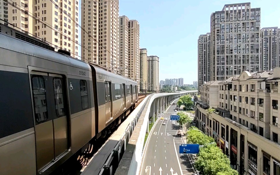 【重庆地铁】1号线列车石井坡鬼叫出站