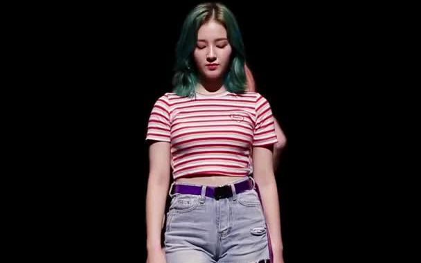 [图]【MOMOLAND】- BOOMBOOM