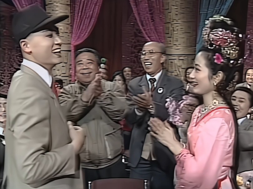 1987年齐天乐春节联欢晚会,歌曲《欢乐就在今宵》王苓华(杏仙)舞蹈