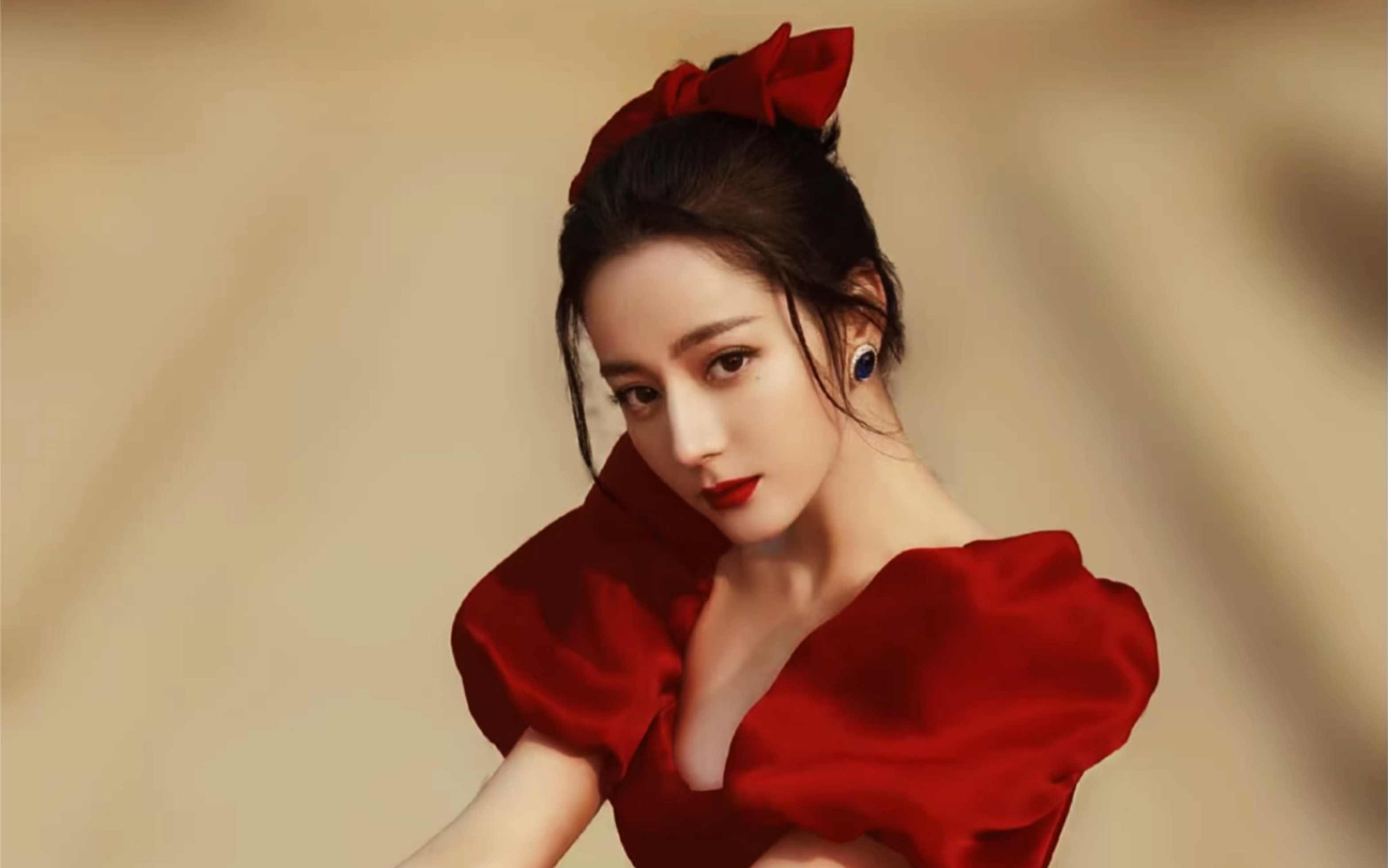 【迪丽热巴】突现播音腔,还以为是后期配音!