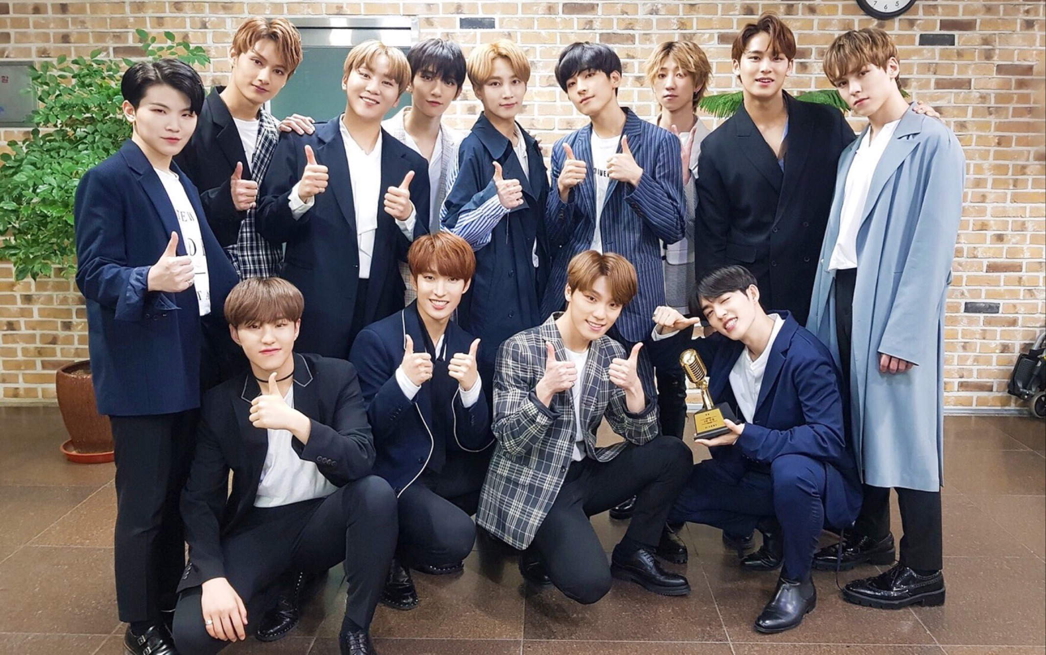 seventeen180505不朽的名曲短发消音现场