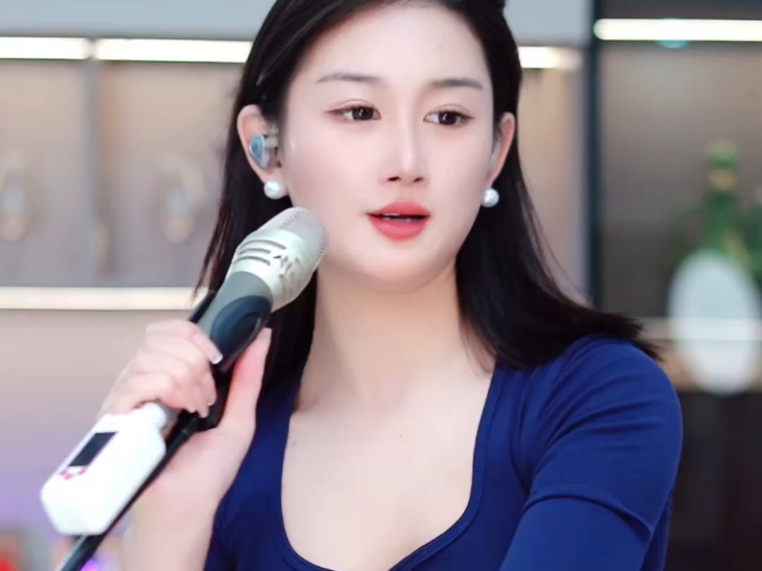 艾乐(能歌善舞)_2024年5月18日0时38分15秒_蓝光