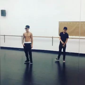 [图]Justin Bieber 性感贾跳起Hold Tight (Instagram影片 03/09/2014)