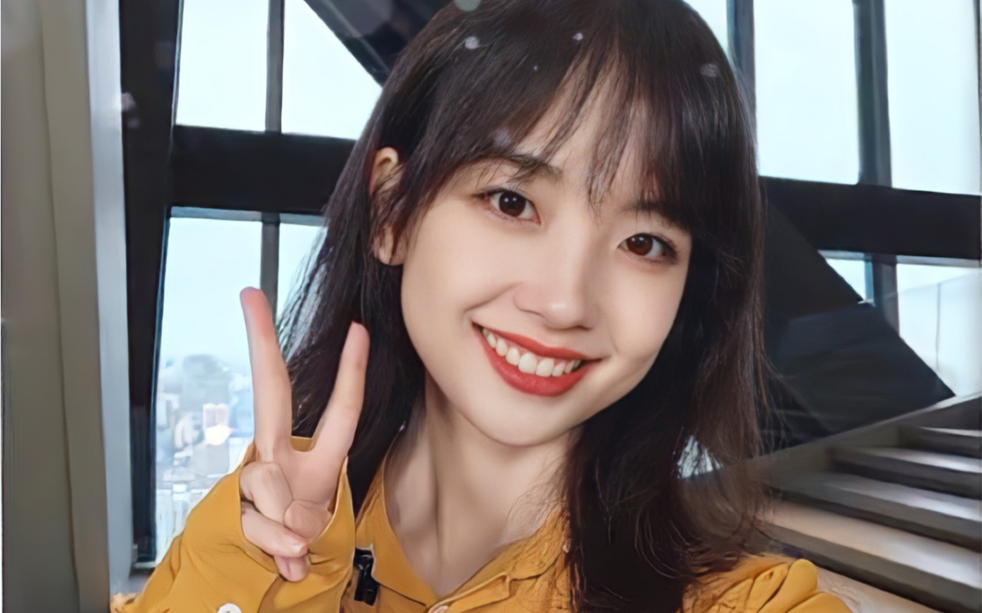 冰冰的一些自拍镜头【王冰冰】