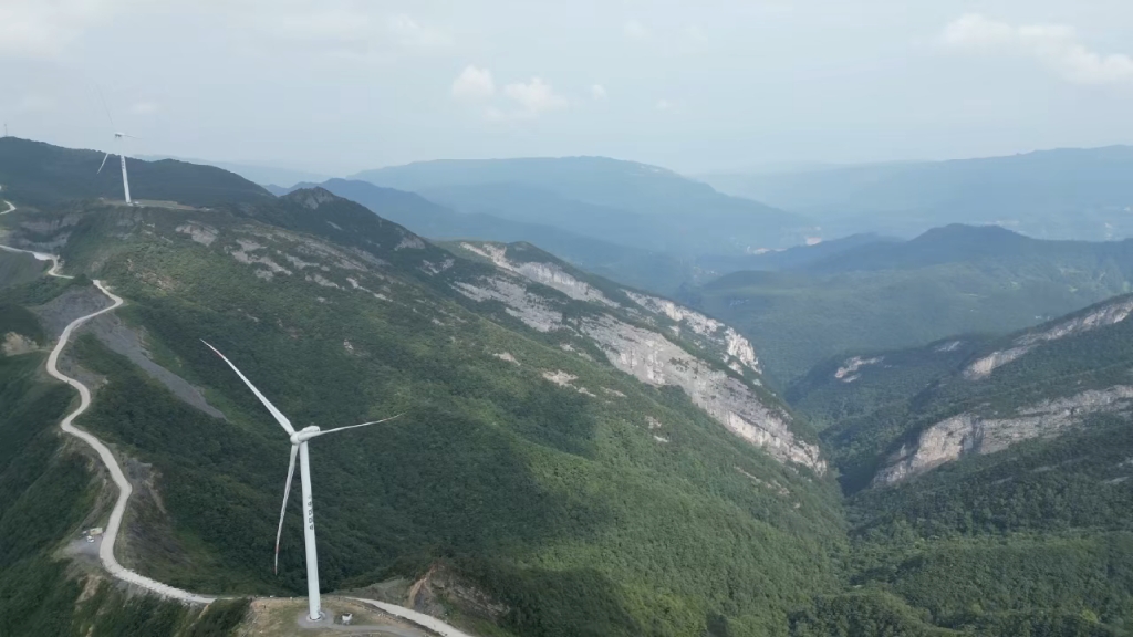 《航拍山海》重庆石柱县刀背梁01