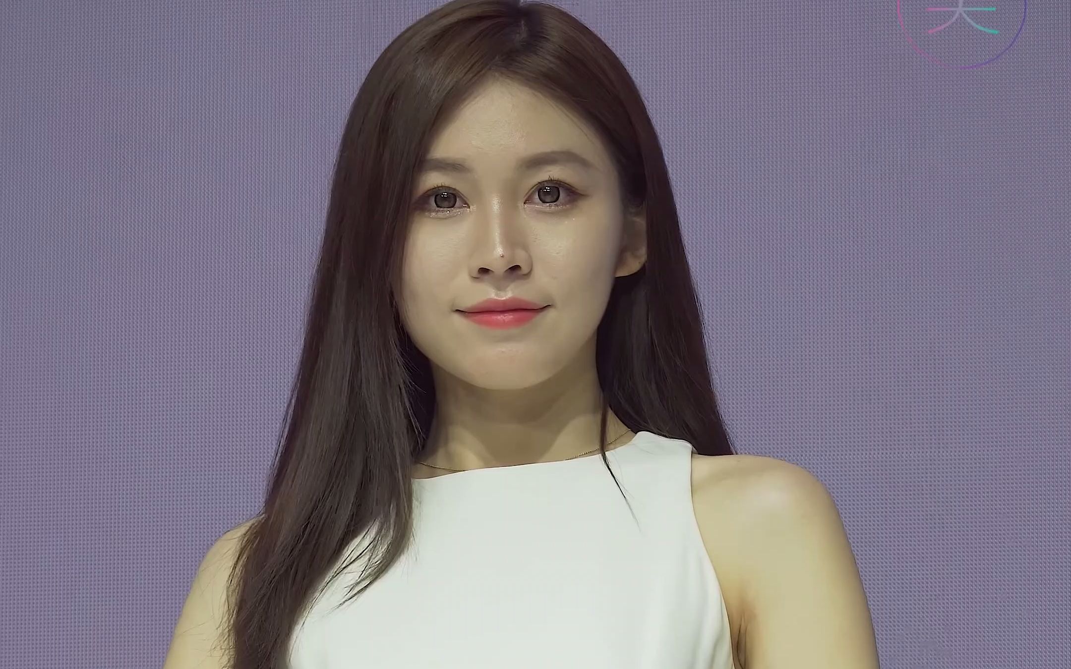 2021粤港澳大湾区车展 北京现代车模#01 @刘婷