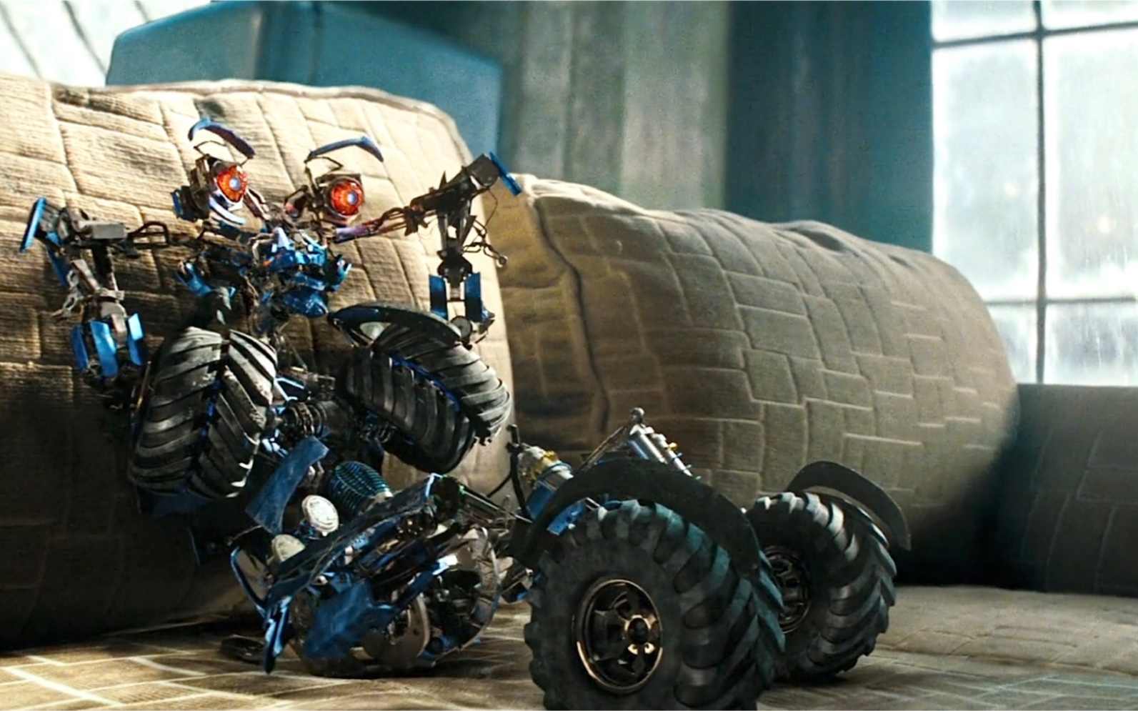 变形金刚十大蛋疼角色之转轮!