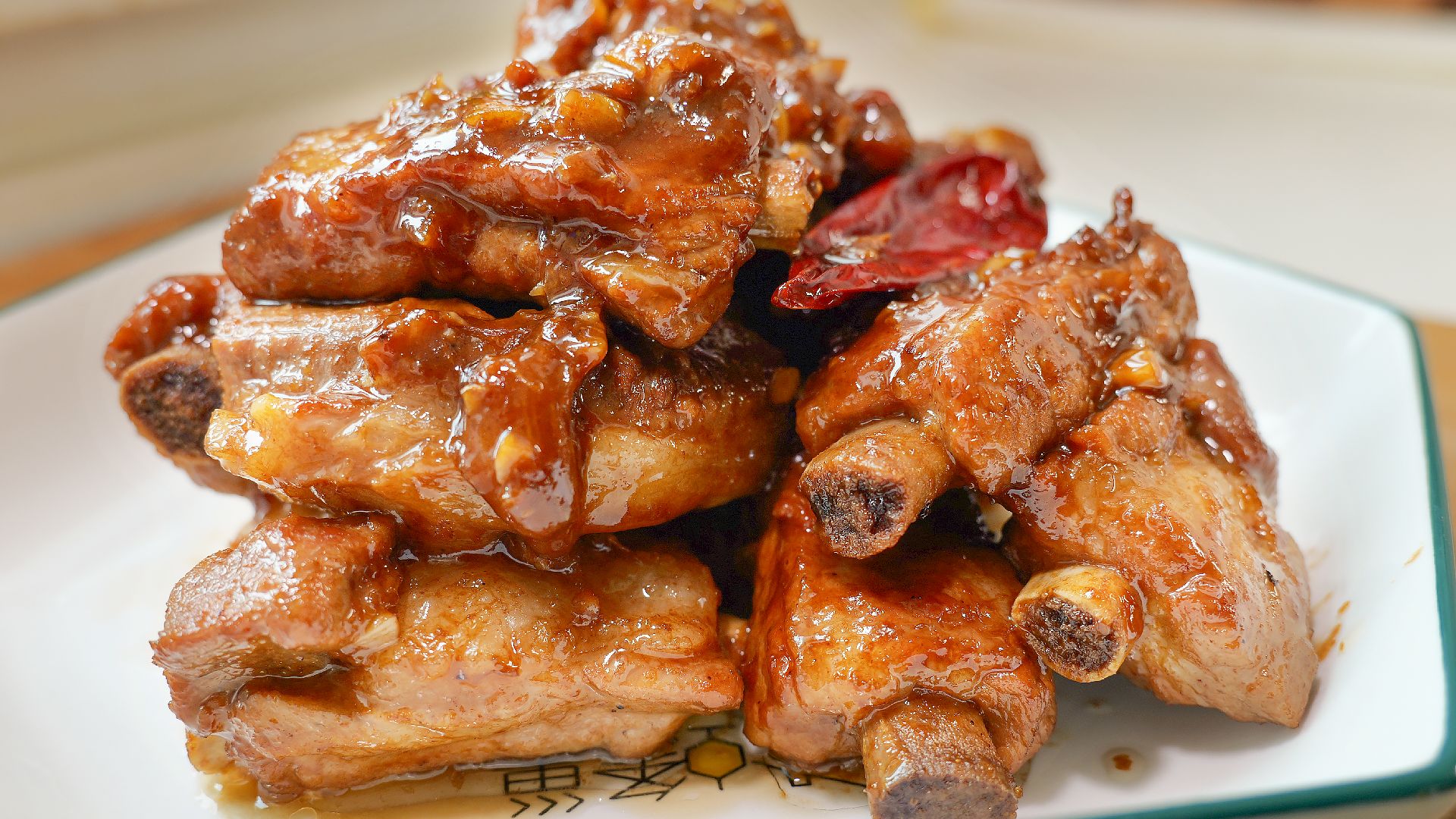 蒜香排骨,很多人都做错了,30年老厨传授给我的做法,简单又好吃