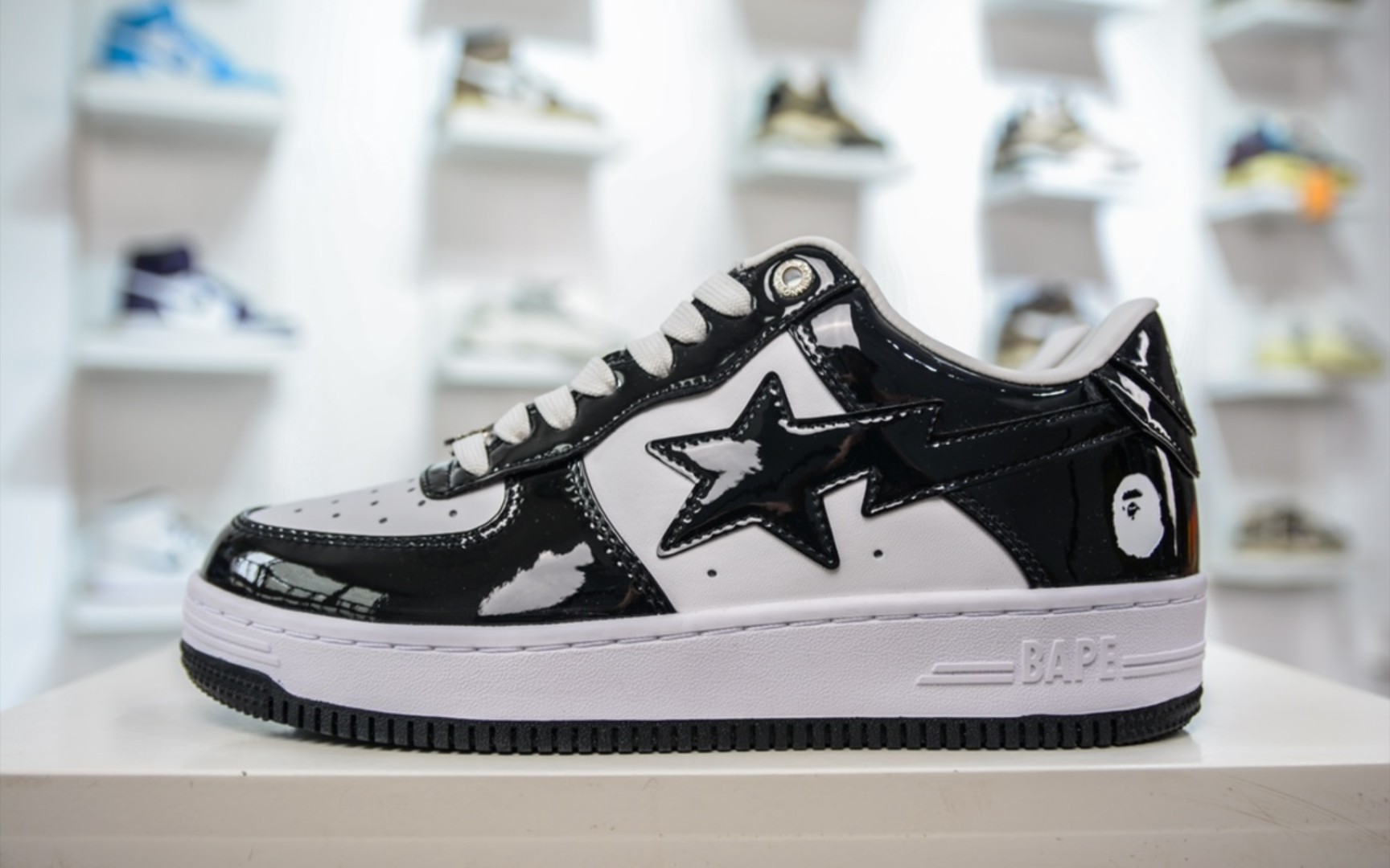 bape sta to low 猿人头经典漆皮低帮运动休闲板鞋 黑白 36/46