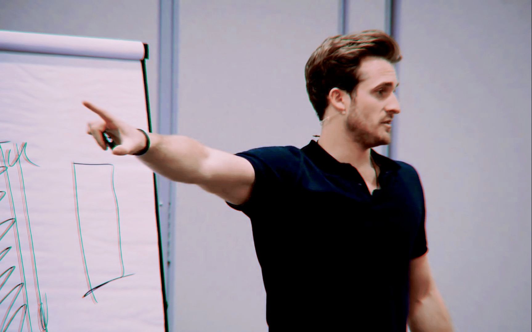 恋爱指南人生很孤独这个世界很孤独matthewhussey