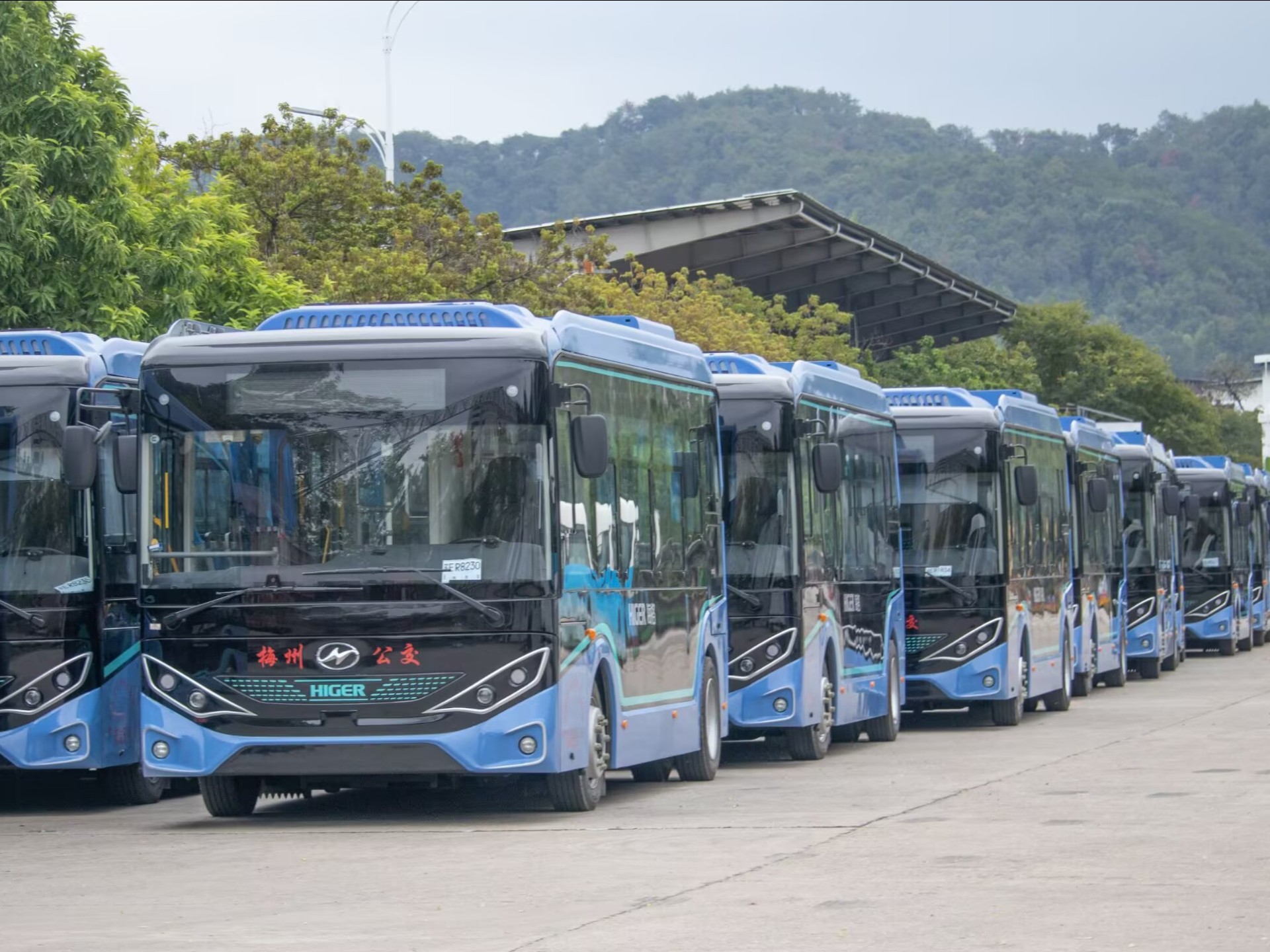 梅州公交新车上线 3路 海格klq6705gbevn7l云乘车